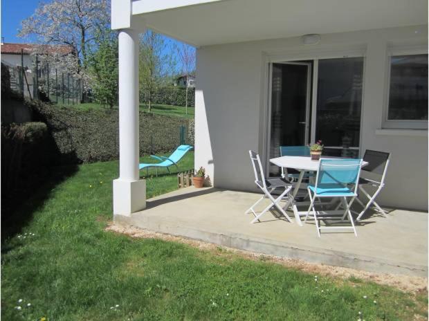 Superbe Appart Avec Jardin Et Piscine Cambo-les-Bains Exterior foto
